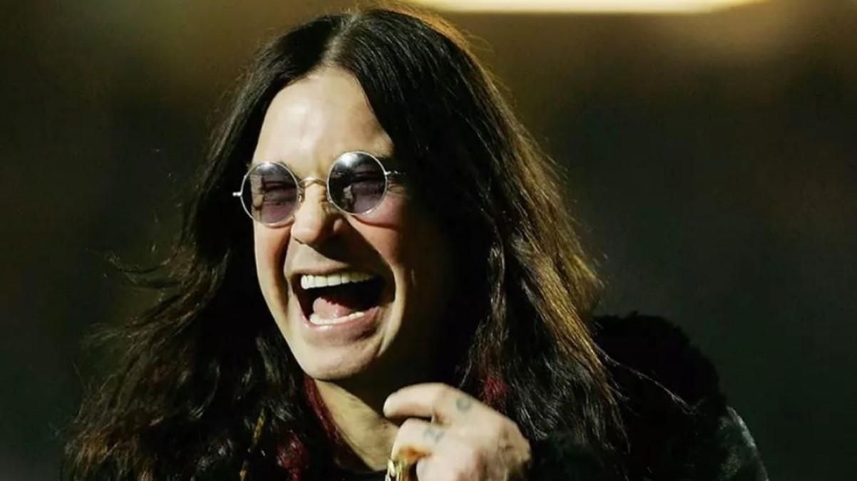 Легендарный Оззи Осборн вернулся: артист представил жуткий клип Straight To Hell Легендарный Оззи Осборн вернулся: артист представил жуткий клип Straight To Hell