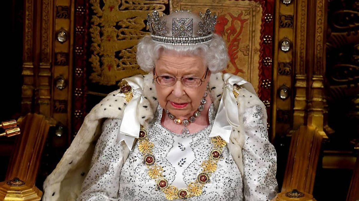 Королева Елизавета II одобрила решение принца Гарри и Меган Маркл