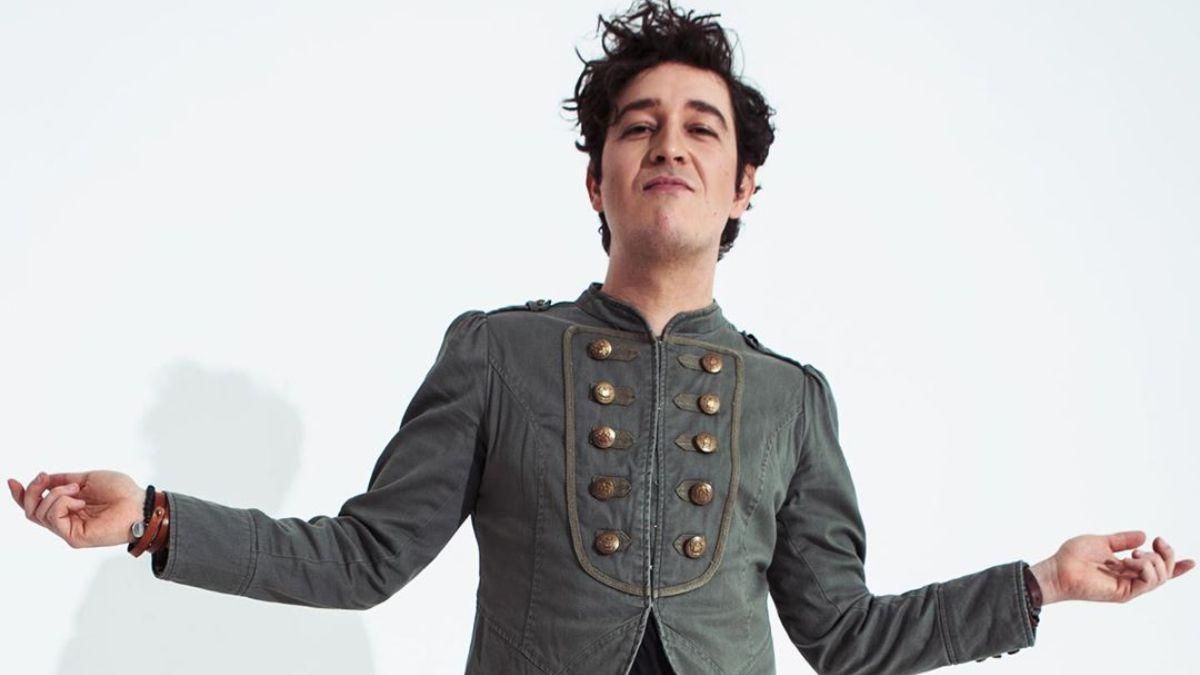 Дмитро Шуров презентував серію коротких відео "Pianoбой йде в народ" Дмитро Шуров презентував серію коротких відео "Pianoбой йде в народ"