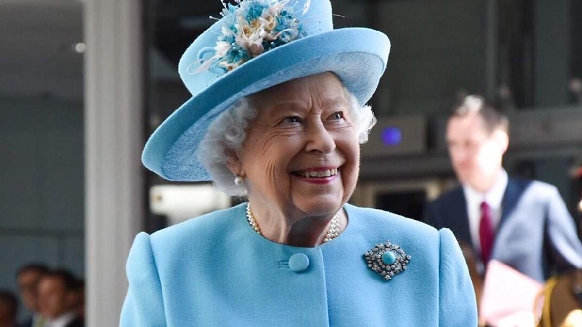 Королевская щедрость: как Елизавета II отблагодарила за спасение дочери Анны