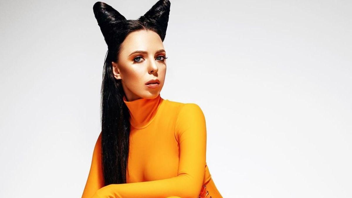 Sonya Kay представила песню "Поринай", которую посвятила жениху Sonya Kay представила песню "Поринай", которую посвятила жениху