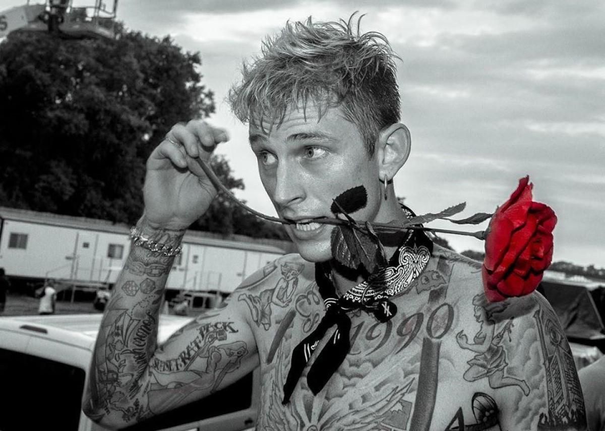 На фестивале UPark 2020 выступит Machine Gun Kelly На фестивале UPark 2020 выступит Machine Gun Kelly