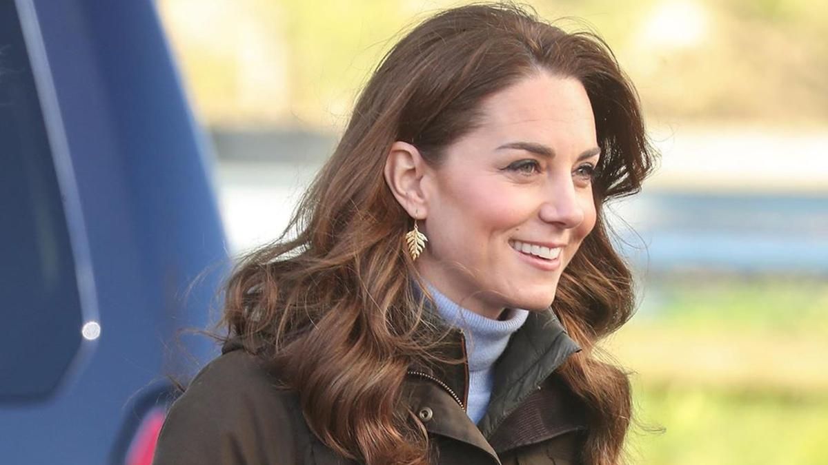 Кейт Миддлтон посетила ферму в Северной Ирландии: комфортный королевский образ Кейт Миддлтон посетила ферму в Северной Ирландии: комфортный королевский образ