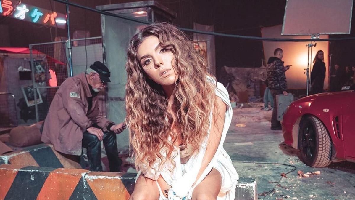 Assol выпустила зрелищный клип к песне для Евровидения-2020: видео Assol выпустила зрелищный клип к песне для Евровидения-2020: видео