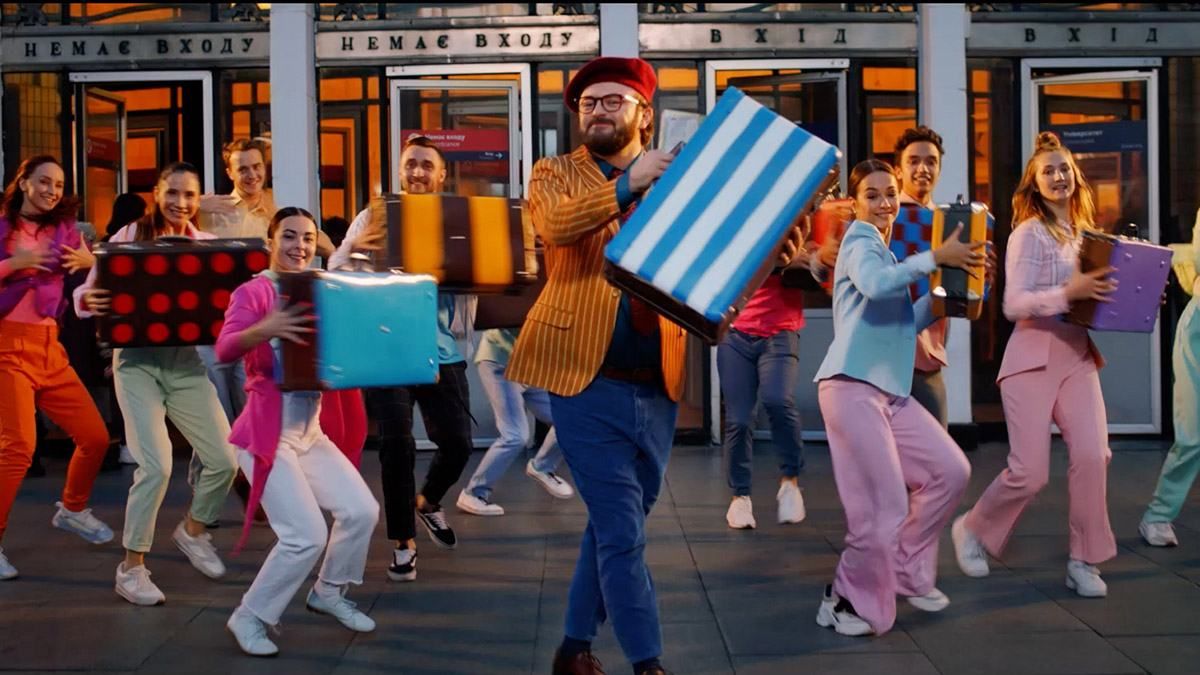 DZIDZIO представил яркий клип ко Дню Валентина: кому артист признался в любви DZIDZIO представил яркий клип ко Дню Валентина: кому артист признался в любви