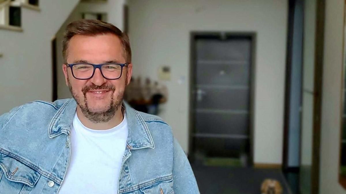 Александр Пономарев снял клип с обольстительной моделью: видео Александр Пономарев снял клип с обольстительной моделью: видео