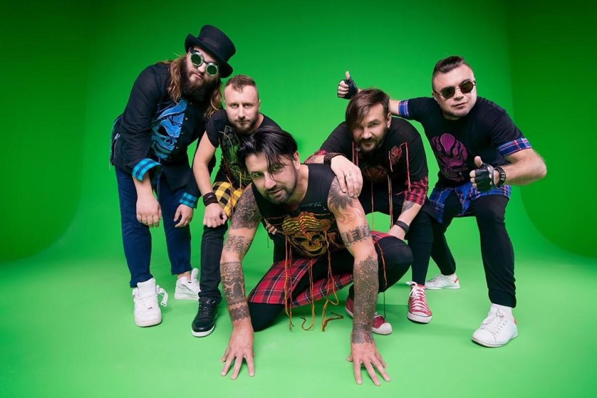 Українська рок-група Kozak System випустила новий альбом "Закохані злодії" Українська рок-група Kozak System випустила новий альбом "Закохані злодії"