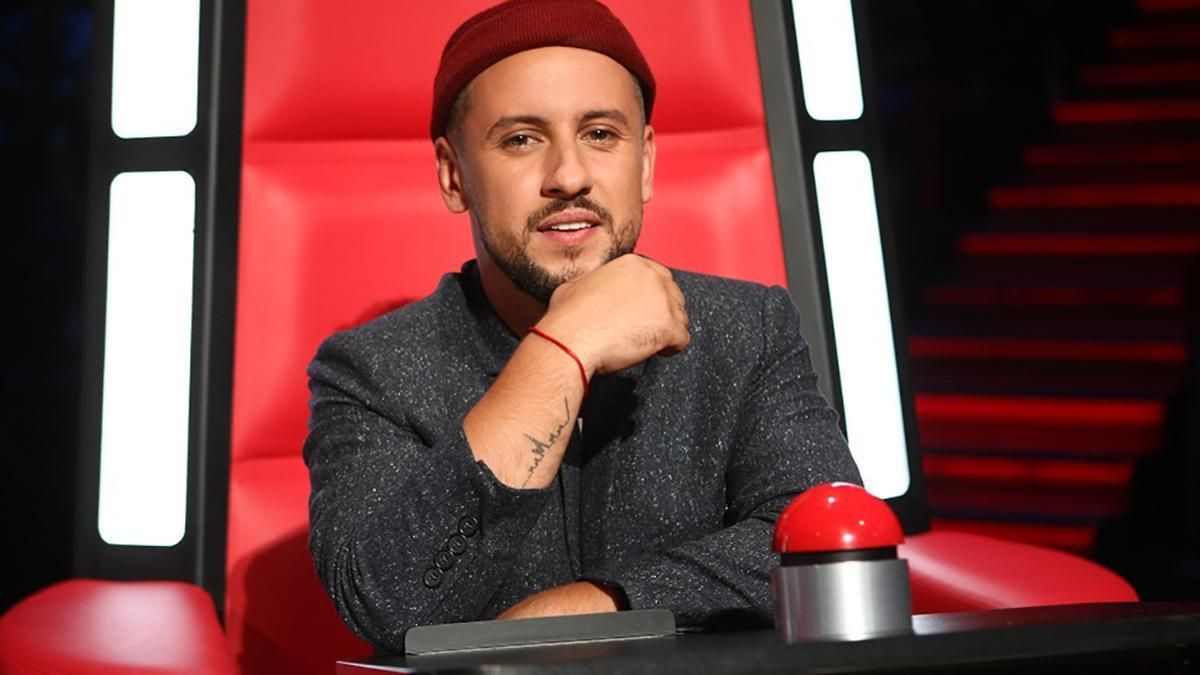 Monatik разом зі своєю командою записав гімн шоу Голос країни - відео Monatik разом зі своєю командою записав гімн шоу Голос країни - відео