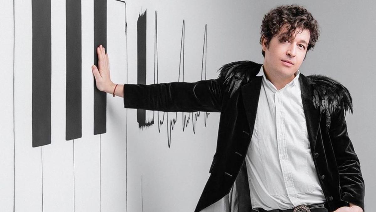 Pianoбой презентовал клип на песню "Пустеля": видео для выхода из зимней меланхолии Pianoбой презентовал клип на песню "Пустеля": видео для выхода из зимней меланхолии