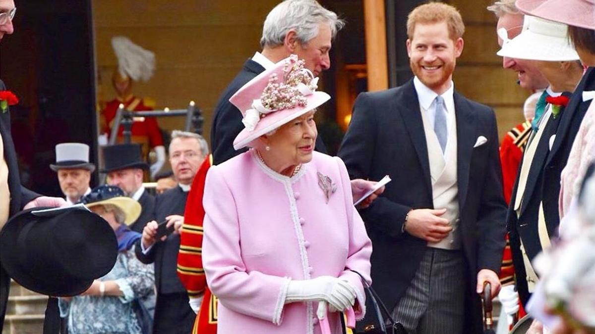 Пока Меган нет в замке: Елизавета II пришла в поместье принца Гарри, – СМИ