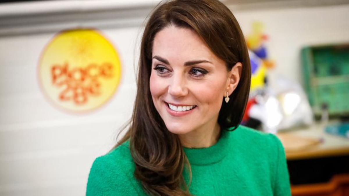 Кейт Міддлтон сходила на шопінг у британську книгарню: фото Кейт Міддлтон сходила на шопінг у британську книгарню: фото