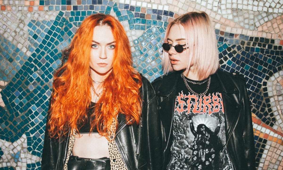 Поп-панк группа "кис-кис" выпустила новый мини-альбом Поп-панк группа "кис-кис" выпустила новый мини-альбом