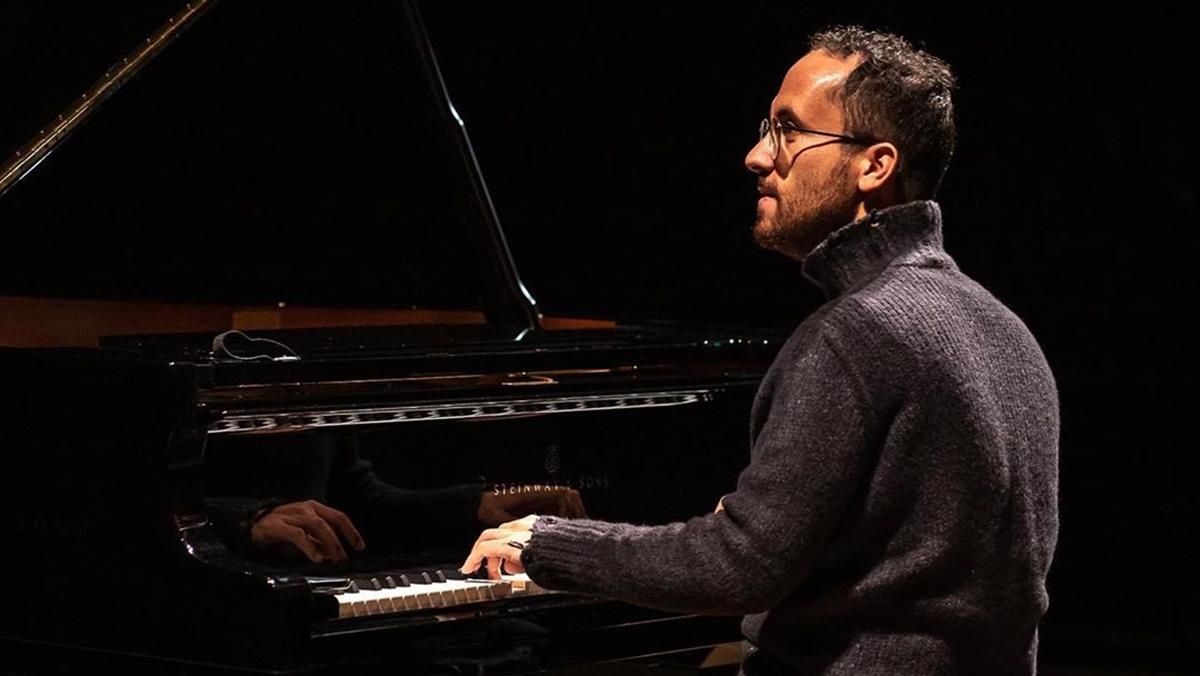 Відомий піаніст проводить концерти у твіттері під час карантину: відео Відомий піаніст проводить концерти у твіттері під час карантину: відео