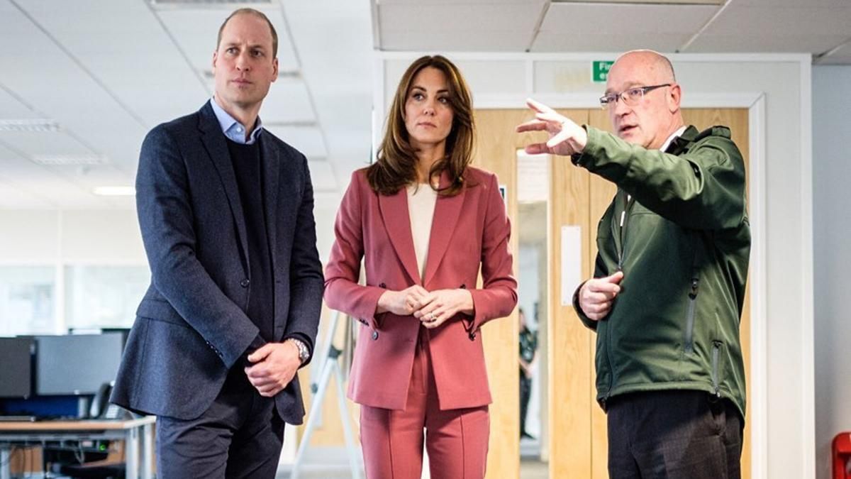 Кейт Миддлтон и принц Уильям совершили выход во время пандемии: фото Кейт Миддлтон и принц Уильям совершили выход во время пандемии: фото