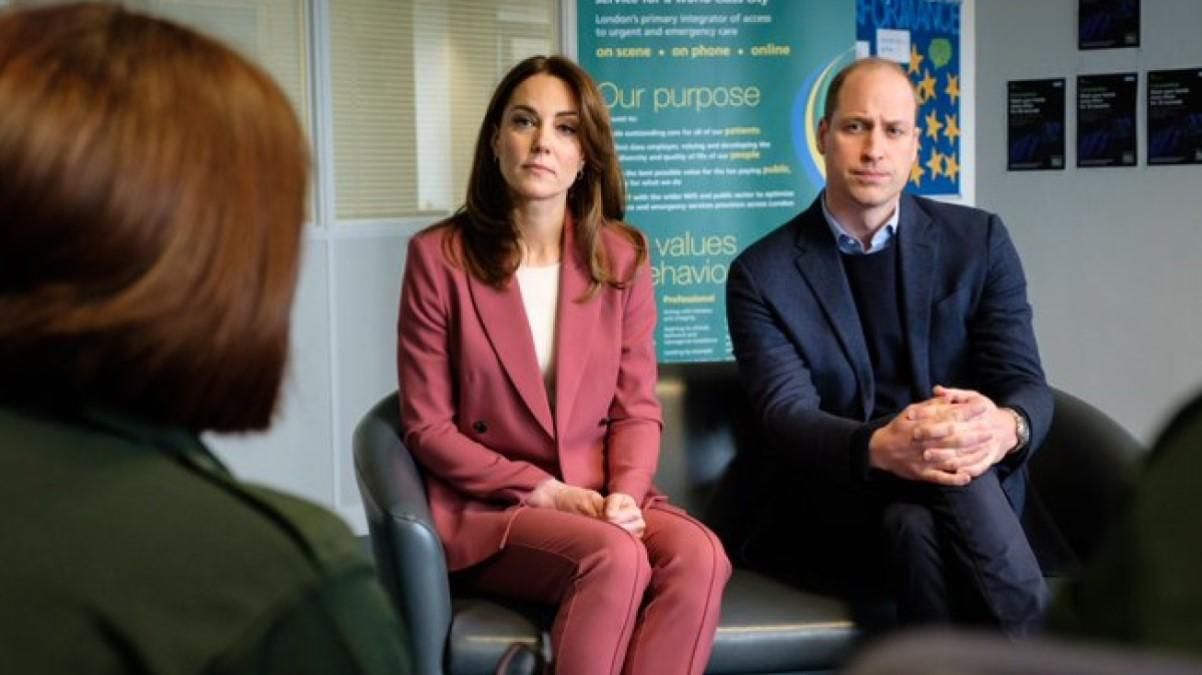 Ви робите щось неможливе, – принц Вільям і Кейт Міддлтон зателефонували у британський шпиталь Ви робите щось неможливе, – принц Вільям і Кейт Міддлтон зателефонували у британський шпиталь