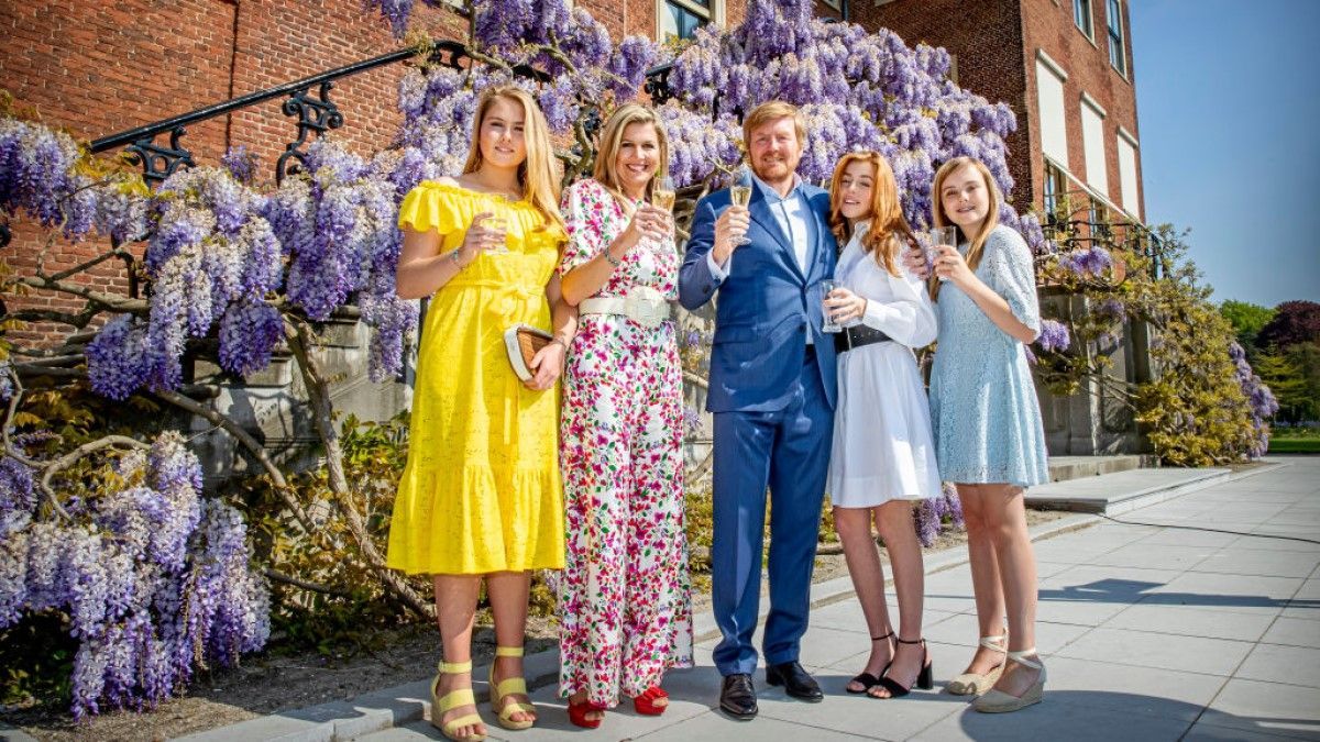 В гостях у королеви Нідерландів: як виглядає розкішна резиденція монархів В гостях у королеви Нідерландів: як виглядає розкішна резиденція монархів