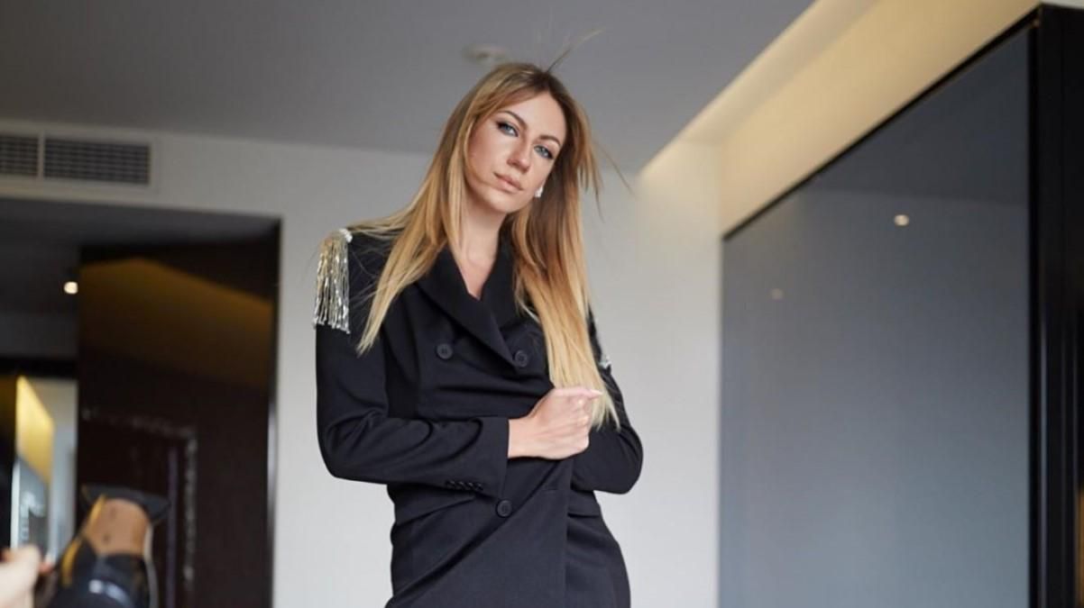 Леся Нікітюк презентувала кліп до карантинної пісні Stay At Home: відео Леся Нікітюк презентувала кліп до карантинної пісні Stay At Home: відео