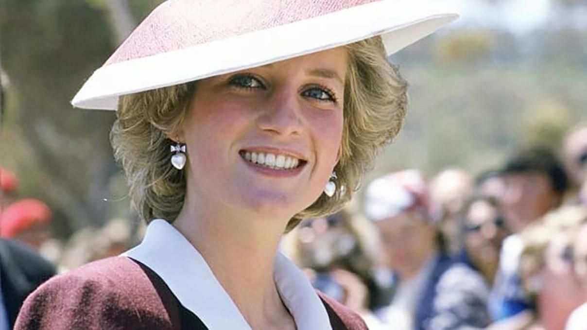 Принцеса Діана намагалася вчинити самогубство: історію її життя покажуть у байопіку Принцеса Діана намагалася вчинити самогубство: історію її життя покажуть у байопіку