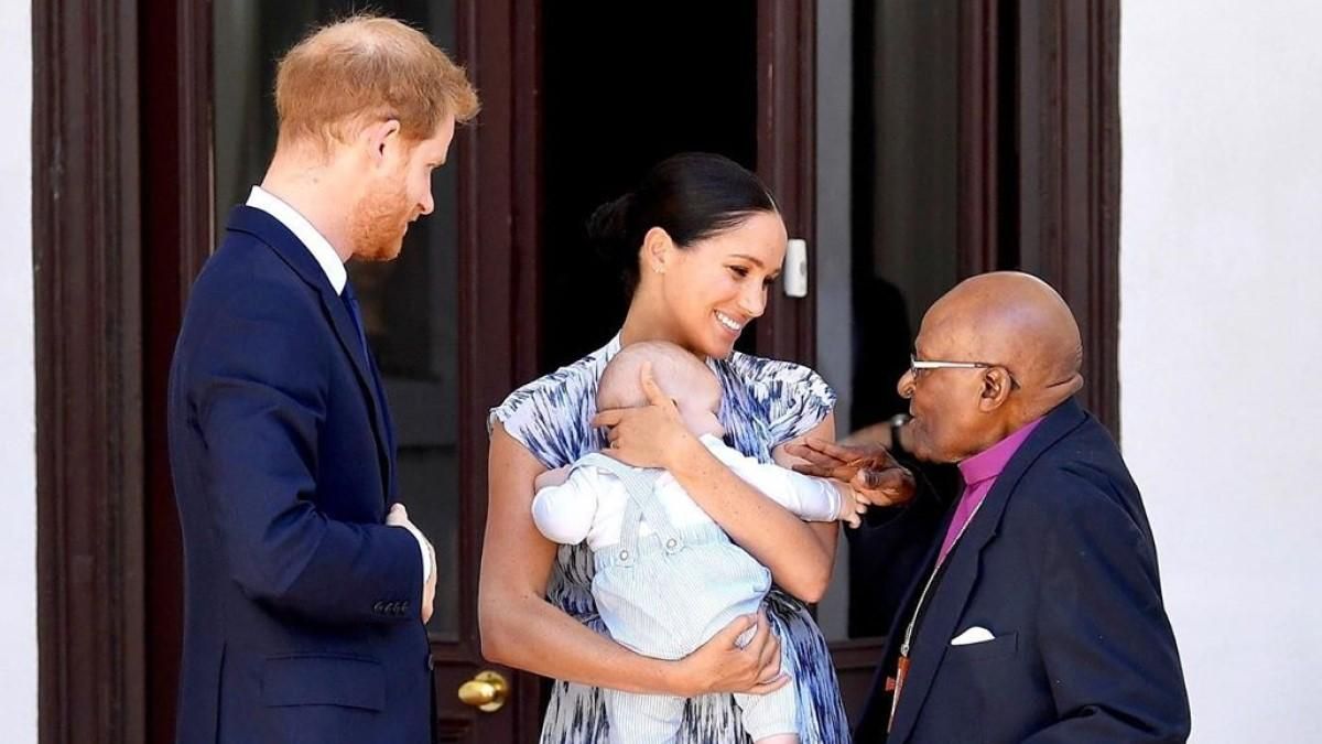 Маленькому Арчі виповнився рік: яким буде свято сина принца Гаррі та Меган Маркл Маленькому Арчі виповнився рік: яким буде свято сина принца Гаррі та Меган Маркл