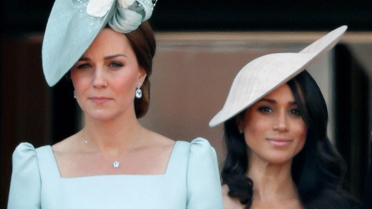 Кейт Міддлтон зла на Меган Маркл та вважає її егоїсткою, – ЗМІ Кейт Міддлтон зла на Меган Маркл та вважає її егоїсткою, – ЗМІ