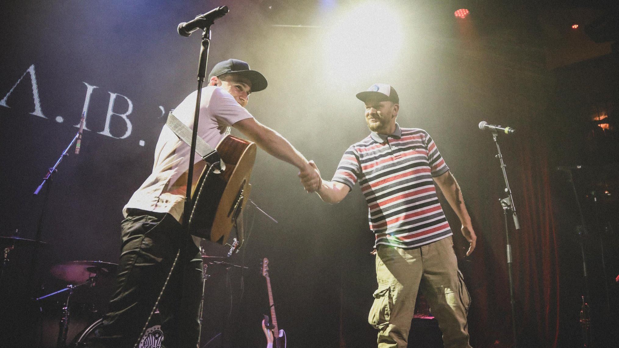 "Ол.Ив.ьЕ" - Free Svydovets: новый трек от Положинского после "Тартака" – смотрите видео "Ол.Ив.ьЕ" - Free Svydovets: новый трек от Положинского после "Тартака" – смотрите видео