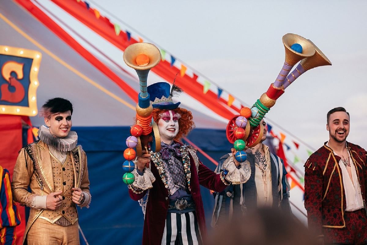 Група "Антитіла" випустила видовищний кліп "Кіно", знятий в українській пустелі: відео Група "Антитіла" випустила видовищний кліп "Кіно", знятий в українській пустелі: відео