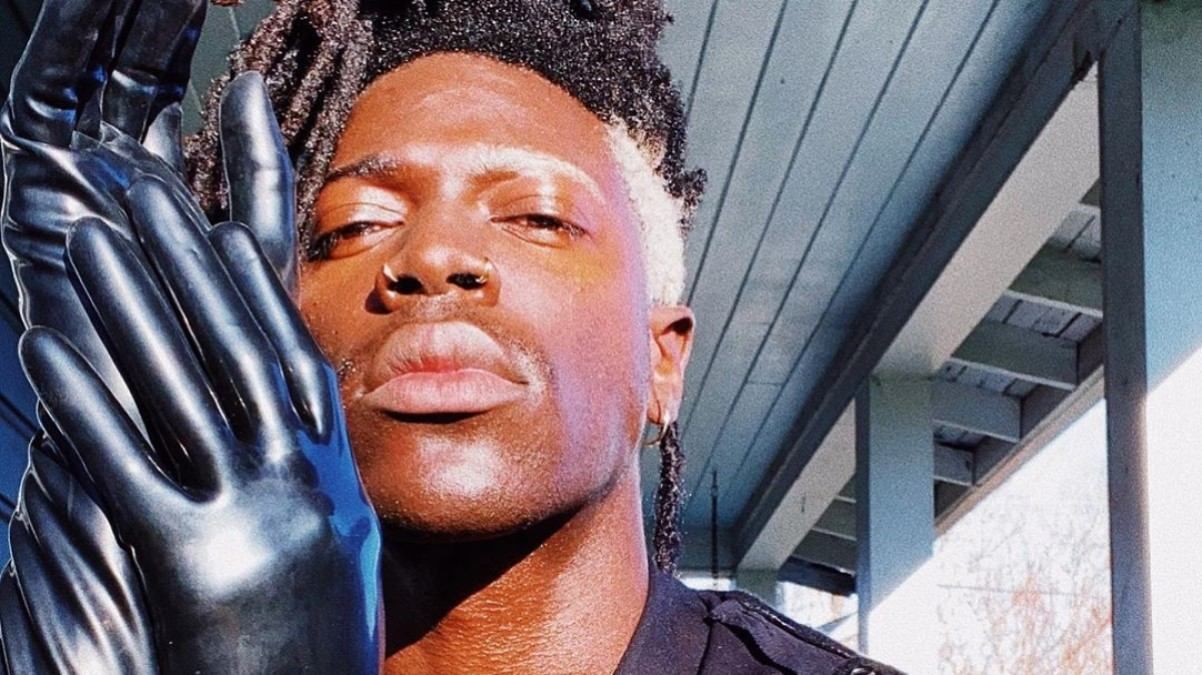 Мозес Самни Me In 20 Years: видео клипа, снятое в Киеве Мозес Самни Me In 20 Years: видео клипа, снятое в Киеве