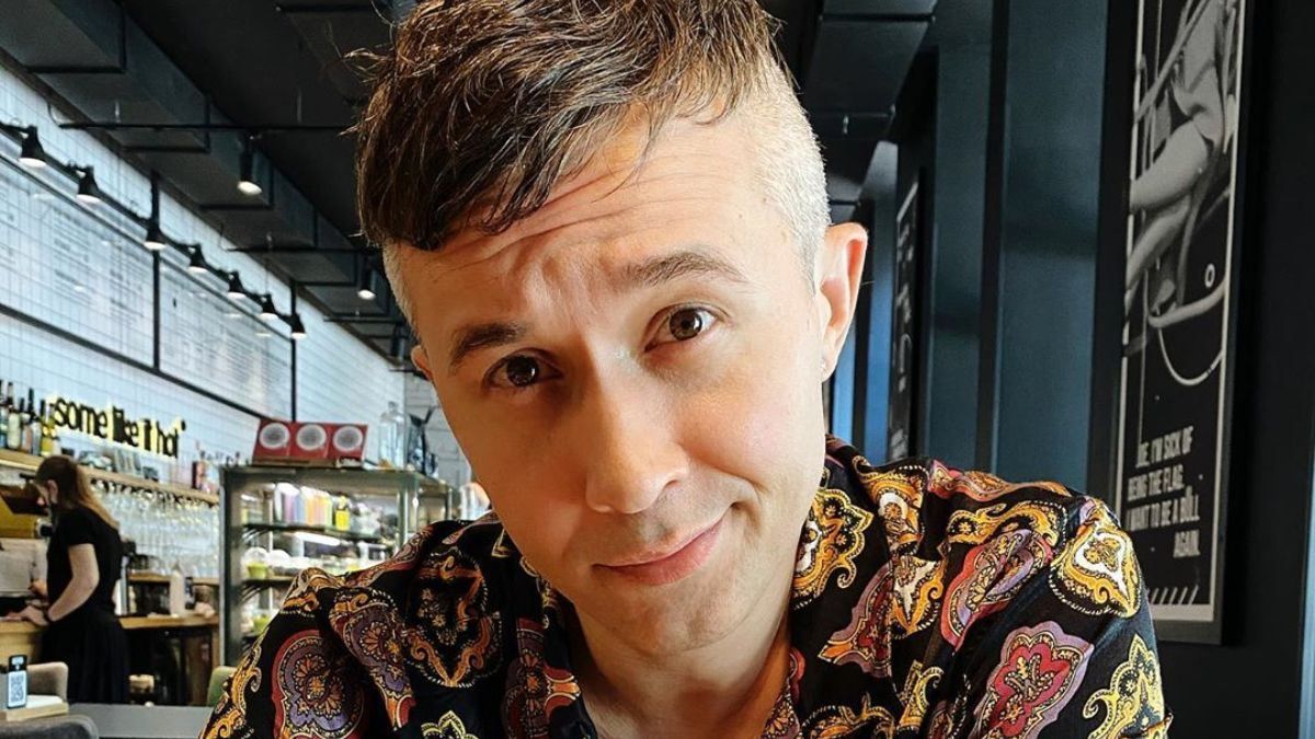 Сергей Бабкин презентовал танцевальный хит "Бомба-Ракета": видео Сергей Бабкин презентовал танцевальный хит "Бомба-Ракета": видео