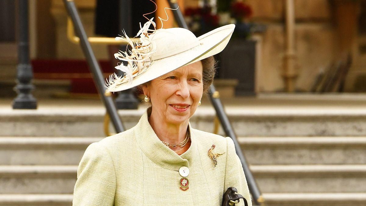 Принцессе Анне – 70: элегантные образы дочери Елизаветы II – фото Принцессе Анне – 70: элегантные образы дочери Елизаветы II – фото