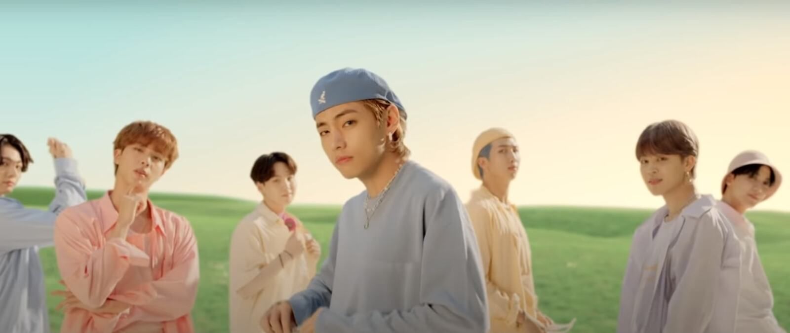 Южнокорейская группа BTS установила мировой рекорд на YouTube: видео Южнокорейская группа BTS установила мировой рекорд на YouTube: видео