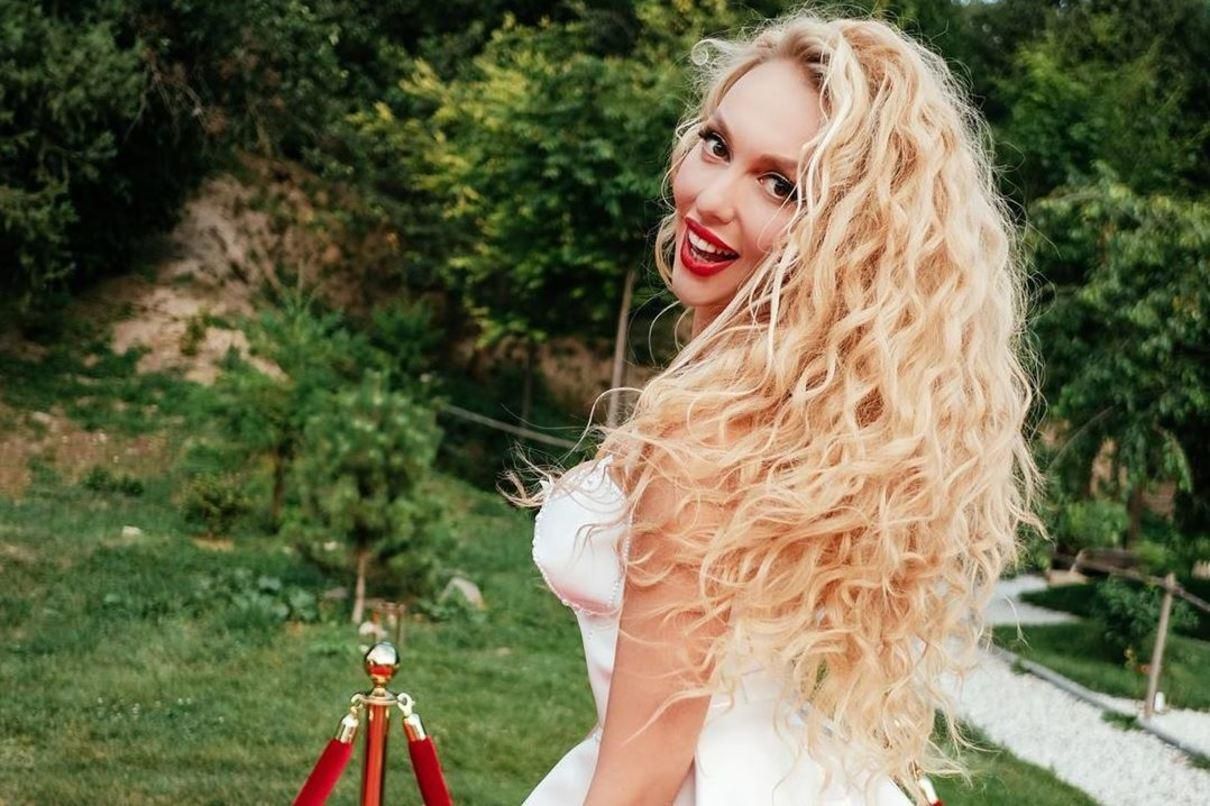 Годі нас гробити: Оля Полякова різко висловилась про дискримінацію українських зірок Годі нас гробити: Оля Полякова різко висловилась про дискримінацію українських зірок