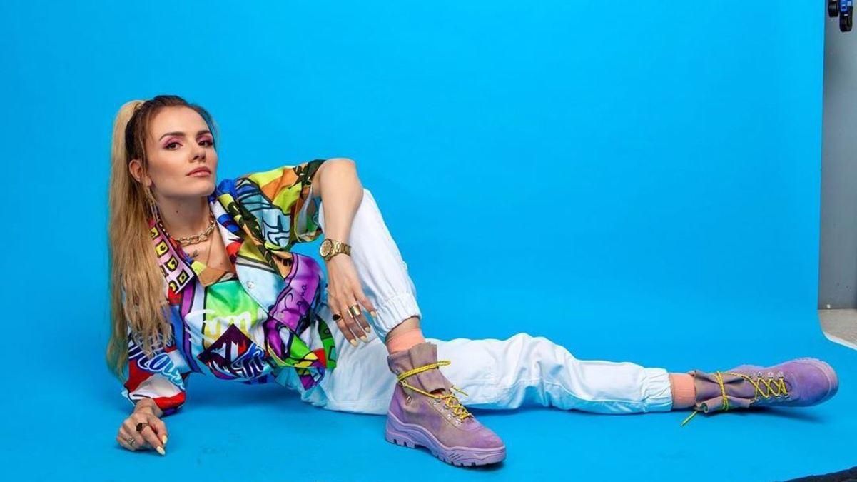 MamaRika выпустила новый трек "Скажене дівчисько": видео MamaRika выпустила новый трек "Скажене дівчисько": видео