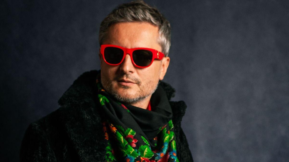 Віктор Винник і МЕРІ презентували нову пісню "Чорні очі": яскраве відео Віктор Винник і МЕРІ презентували нову пісню "Чорні очі": яскраве відео