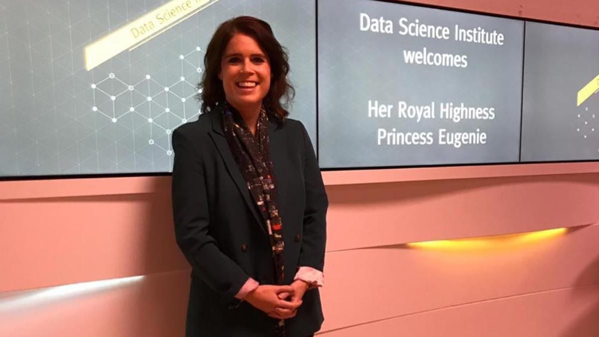 Принцесса Евгения впервые появилась на публике после новости о беременности: фото Принцесса Евгения впервые появилась на публике после новости о беременности: фото