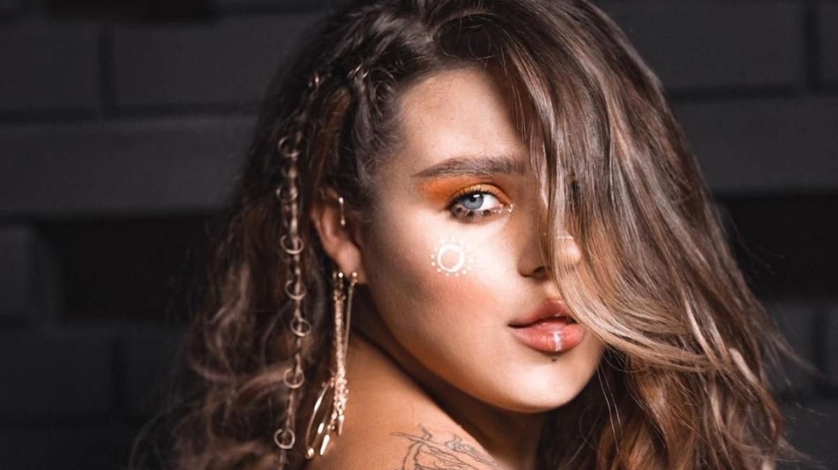 Группа KAZKA презентовала клип Мало: видео и текст песни Группа KAZKA презентовала клип Мало: видео и текст песни