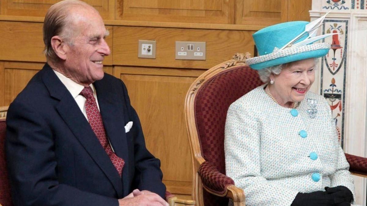 В кругу семьи: как королева Елизавета II планирует провести Рождество В кругу семьи: как королева Елизавета II планирует провести Рождество