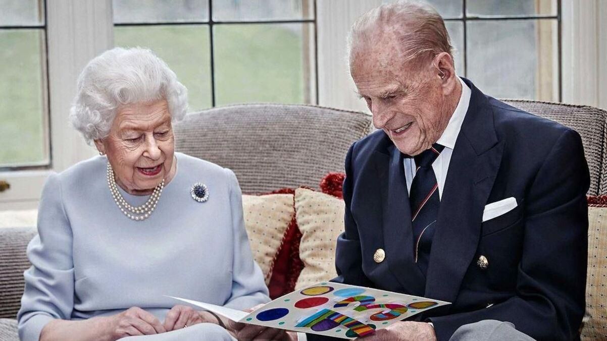 Королева Єлизавета ІІ та принц Філіп Королева Єлизавета ІІ та принц Філіп