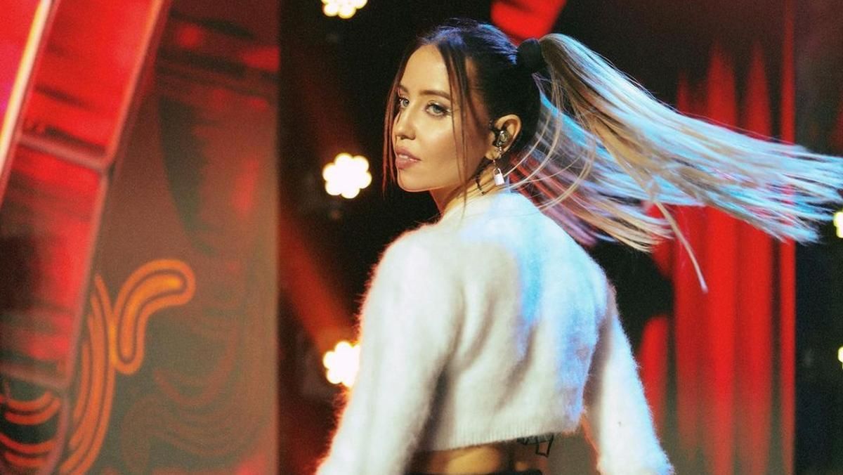 Надя Дорофєєва Надя Дорофєєва