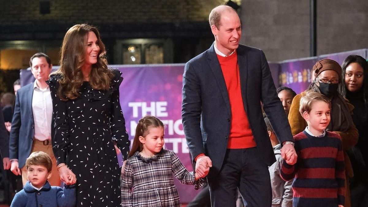 Кейт Міддлтон і принц Вільям з дітьми