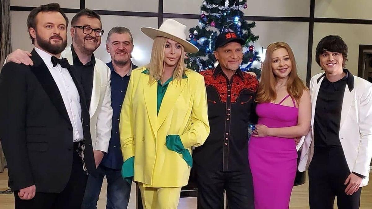 Кароль, Пономарьов і Дзідзьо виконали відому колядку Кароль, Пономарьов і Дзідзьо виконали відому колядку