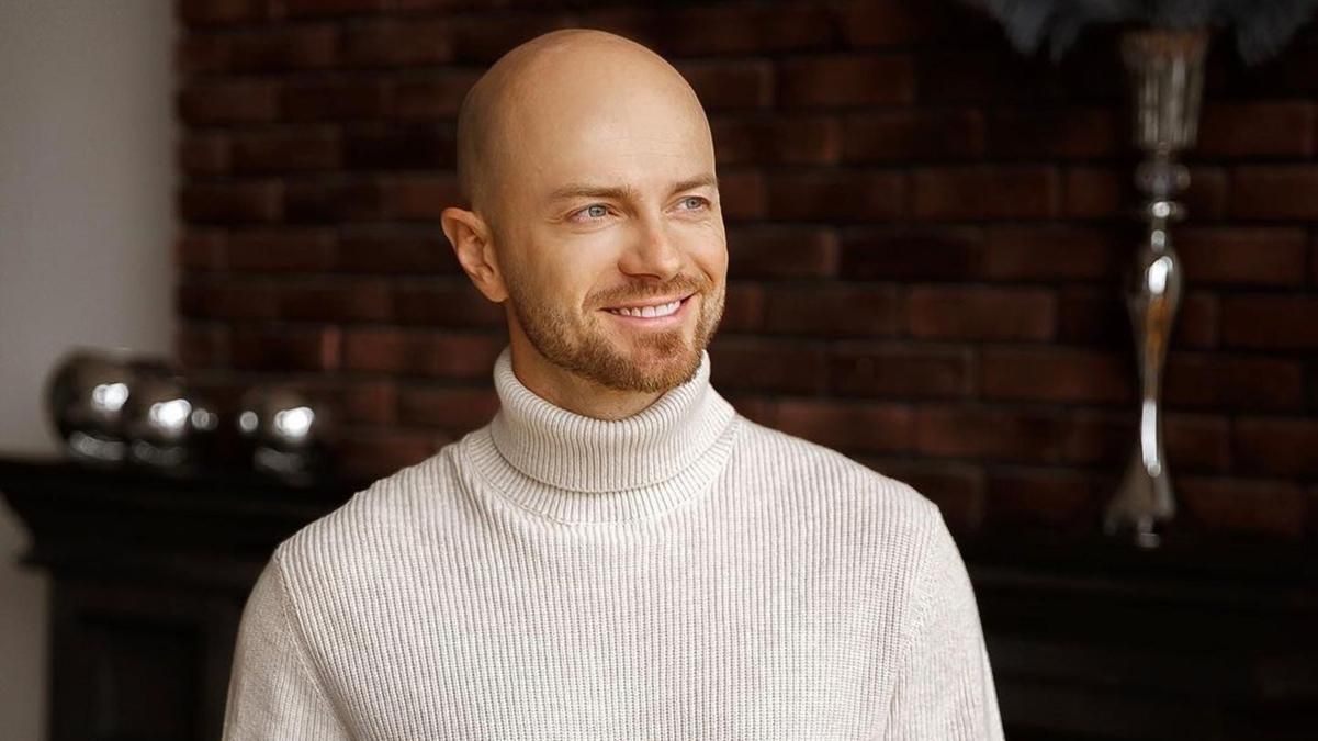 Влад Яма розсмішив архівним фото з кучерями Влад Яма розсмішив архівним фото з кучерями