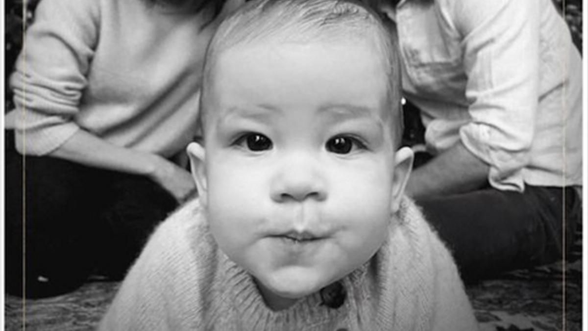 З Новим роком: перше привітання сина Меган Маркл і принца Гаррі З Новим роком: перше привітання сина Меган Маркл і принца Гаррі