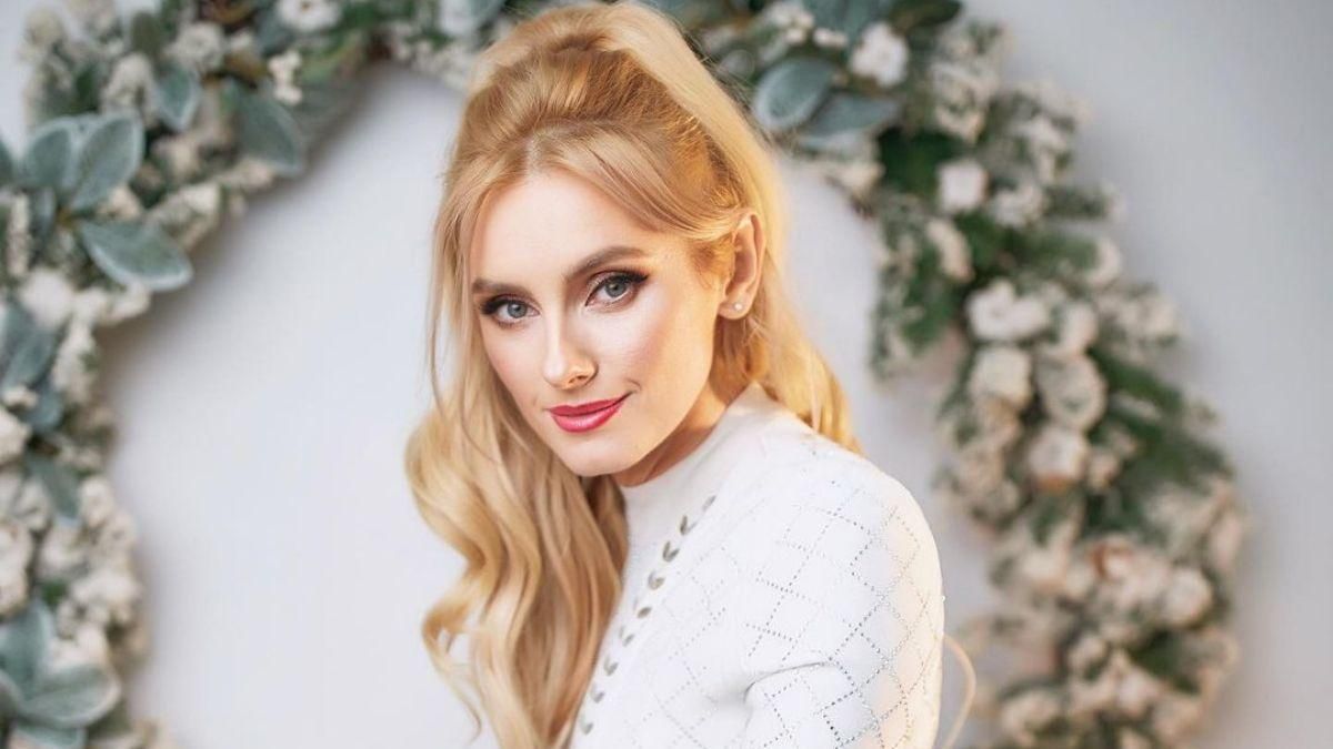 Ірина Федишин продемонструвала бездоганний святковий образ: фото Ірина Федишин продемонструвала бездоганний святковий образ: фото