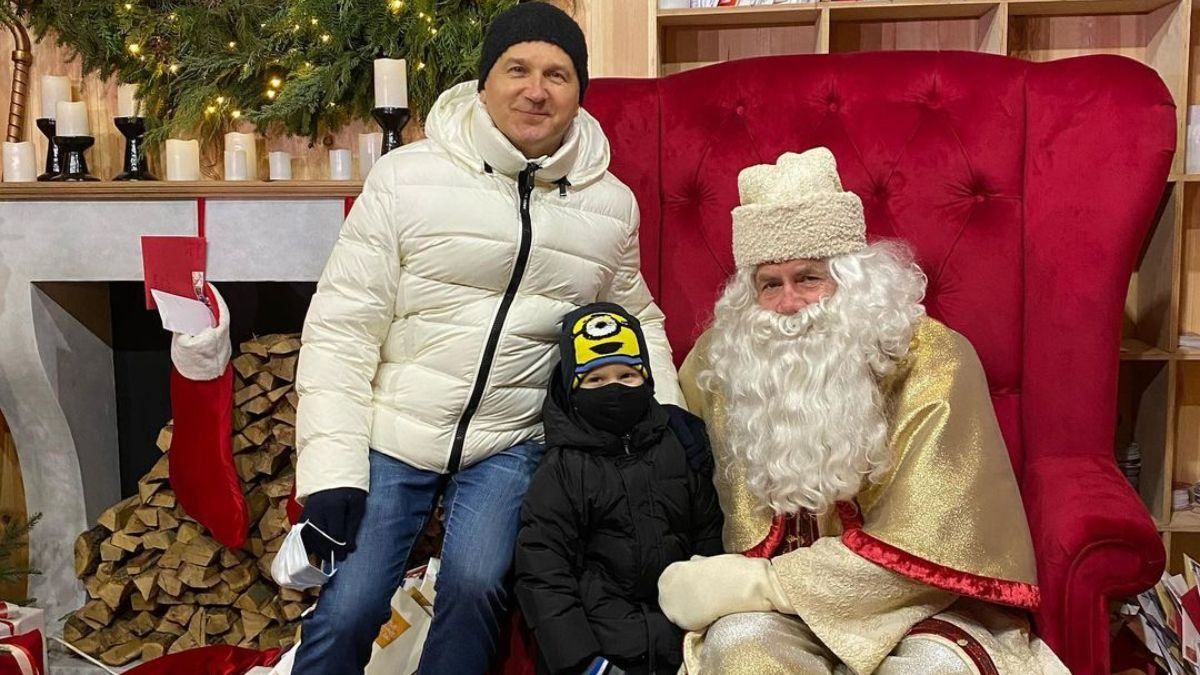Юрій Горбунов із сином відвідали резиденцію святого Миколая: фото