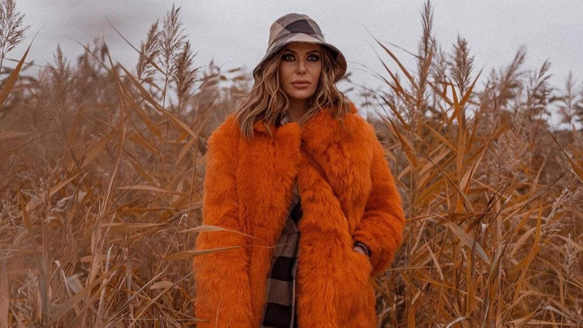 Слава Каминская позировала в шубе за более 7 тысяч гривен: фото Слава Каминская позировала в шубе за более 7 тысяч гривен: фото