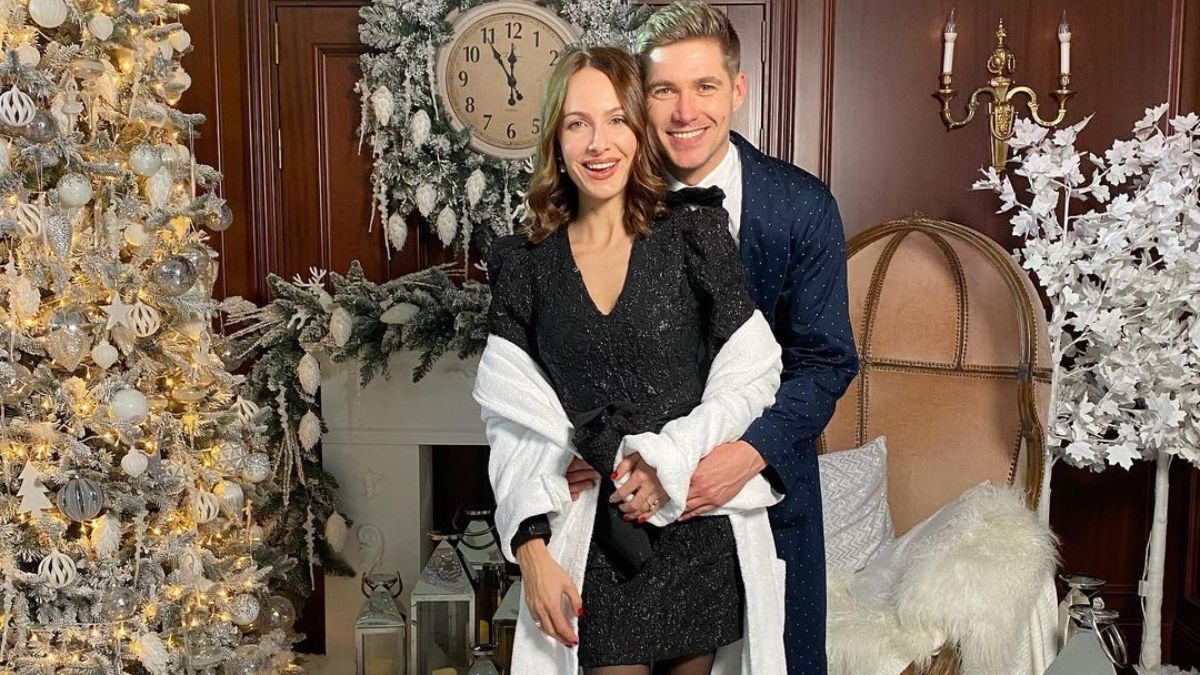 Владимир Остапчук очаровал сеть романтическим фото с возлюбленной Владимир Остапчук очаровал сеть романтическим фото с возлюбленной