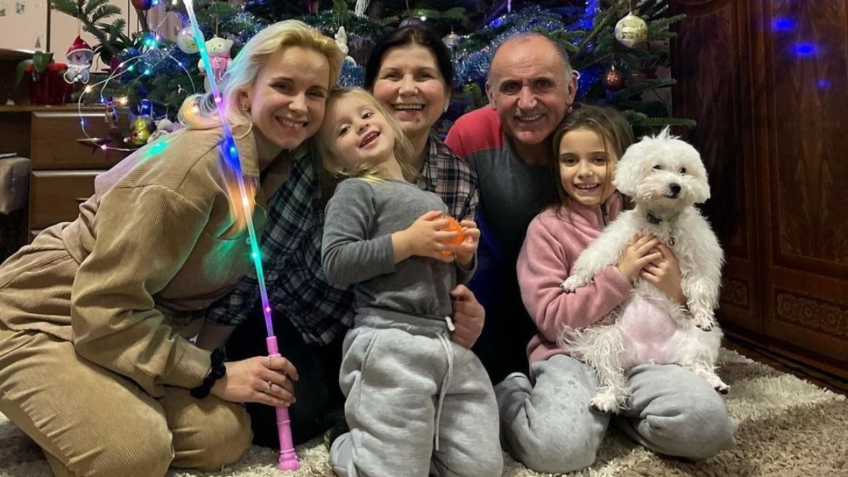 Сімейна колядка: Лілія Ребрик замилувала мережу чарівним відео Сімейна колядка: Лілія Ребрик замилувала мережу чарівним відео