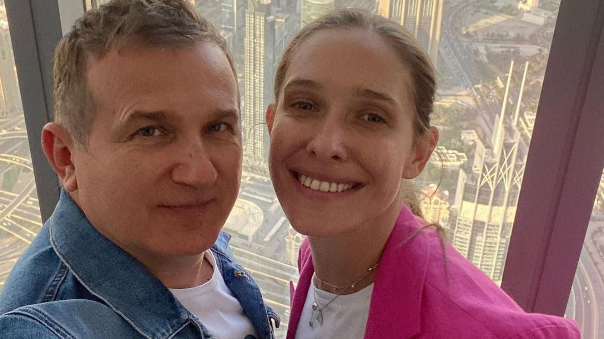 Катя Осадчая и Юрий Горбунов полетели в Дубай: фото