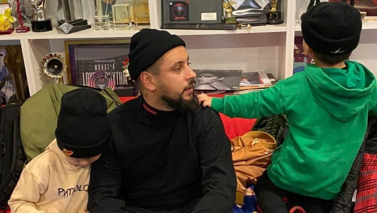 Гордость и слезы счастья: Монатик показал успехи сыновей – видео Гордость и слезы счастья: Монатик показал успехи сыновей – видео