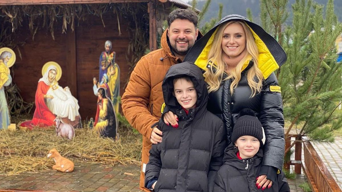 Ірина Федишин влаштувала сімейну прогулянку Львовом: відео Ірина Федишин влаштувала сімейну прогулянку Львовом: відео